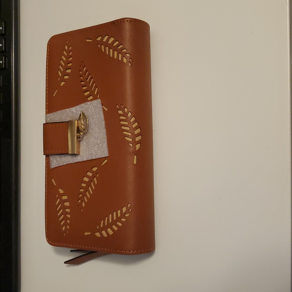 Vagabond Goods brown leaf cut out wallet